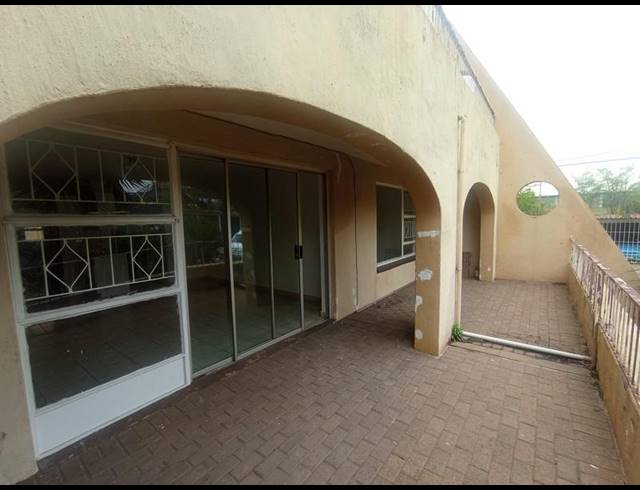 2 BEDROOM APARTMENT FOR SALE IN FLORIDA